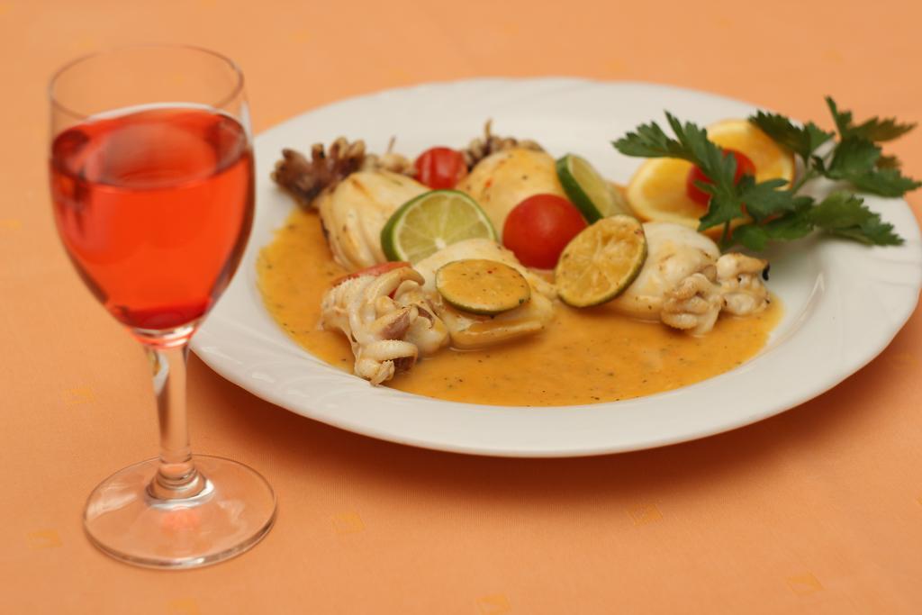 Hotel & Restaurant Am Kirschberg أَلتِن بوزك المظهر الخارجي الصورة